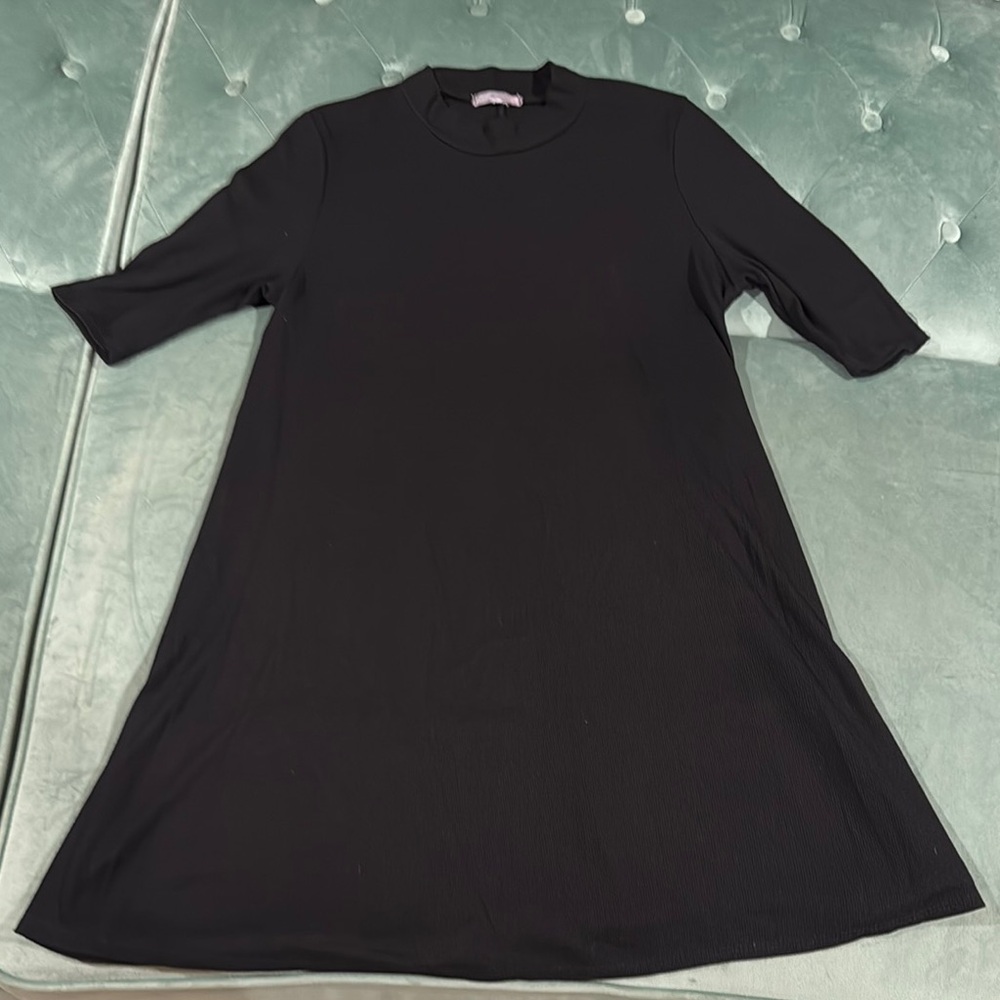 Black Mid Sleeve Dress Elegant Design
